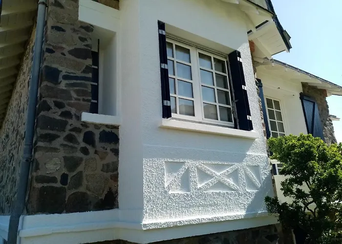 Casa de Férias Capeden Maison Typique