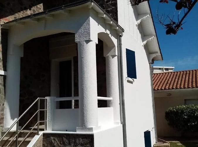 Capeden Maison Typique Casa de Férias *