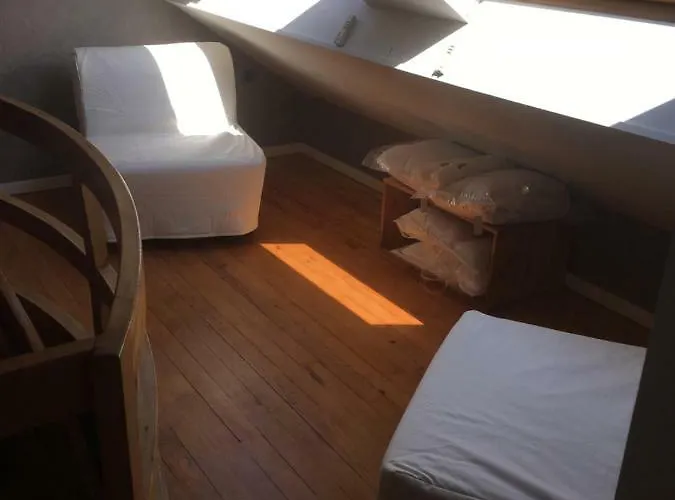 Capeden Maison Typique 펜션 생 힐레르 드 리에